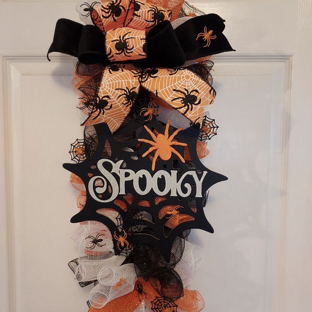 Spooky Halloween Door Swag Wreath with Spider Design